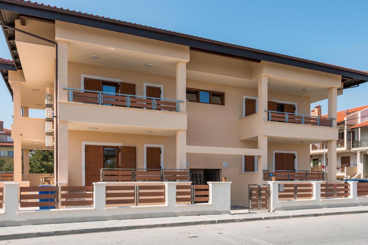 Okean Studios Ierissos Bagian luar foto